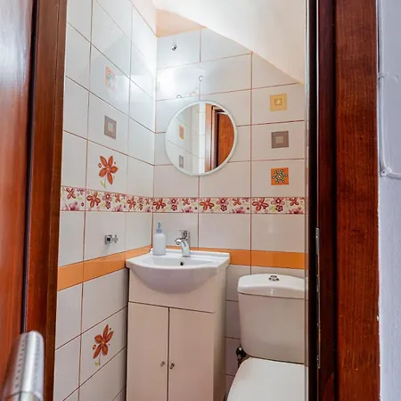 Helios House Hébergement de vacances *