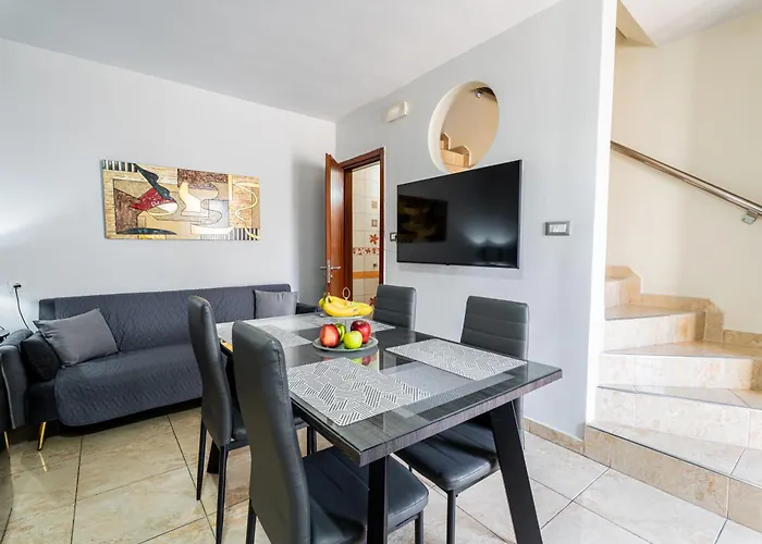 Helios House * Rhodes City